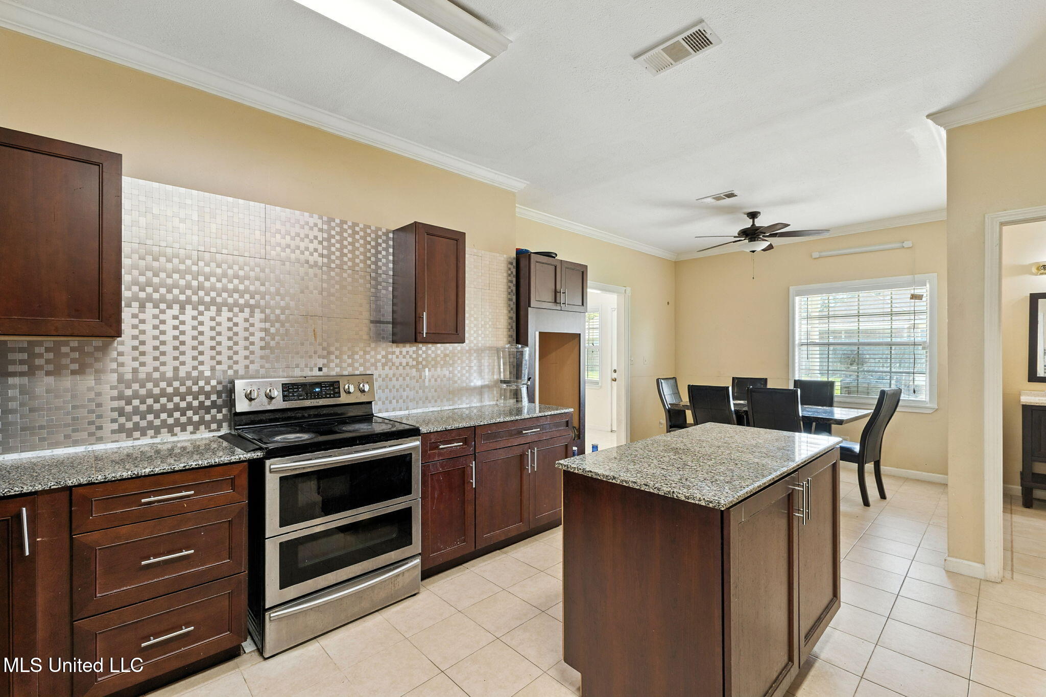 515 Urban Lane Brookhaven, MS 39601 - Photo 6 of 25 14-web-or-mls-R61_8205 Jason Colip