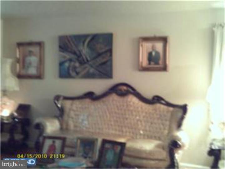 109 Hilldale Road Cheltenham, PA 19012 - Photo 5 of 25 Gallery Image 5