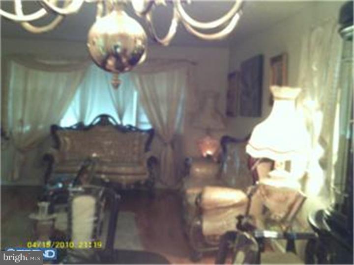 109 Hilldale Road Cheltenham, PA 19012 - Photo 6 of 25 Gallery Image 6