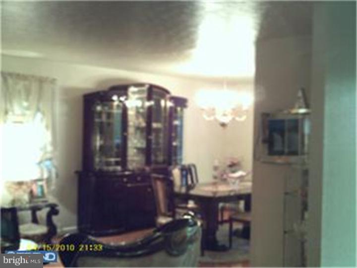109 Hilldale Road Cheltenham, PA 19012 - Photo 9 of 25 Gallery Image 9