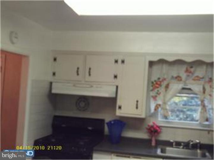 109 Hilldale Road Cheltenham, PA 19012 - Photo 10 of 25 Gallery Image 10