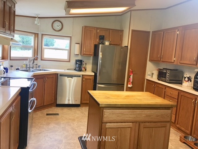 8057 Nicholson Road Sedro-Woolley, WA 98284 - Photo 13 of 25 Gallery Image 13