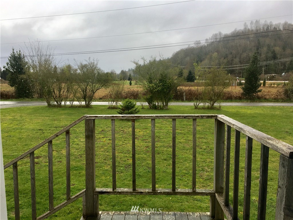 8057 Nicholson Road Sedro-Woolley, WA 98284 - Photo 4 of 25 Gallery Image 4