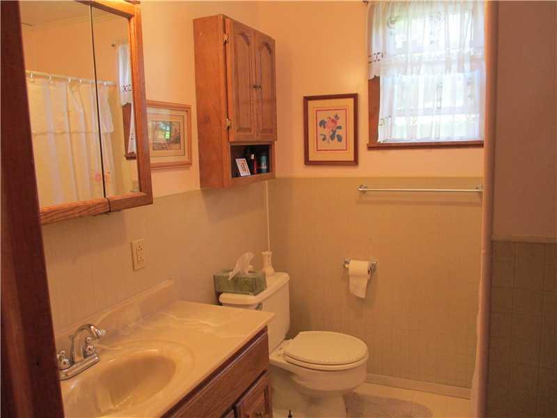 484 Flatwoods Road Vanderbilt, PA 15486 - Photo 18 of 20 Full Bath.