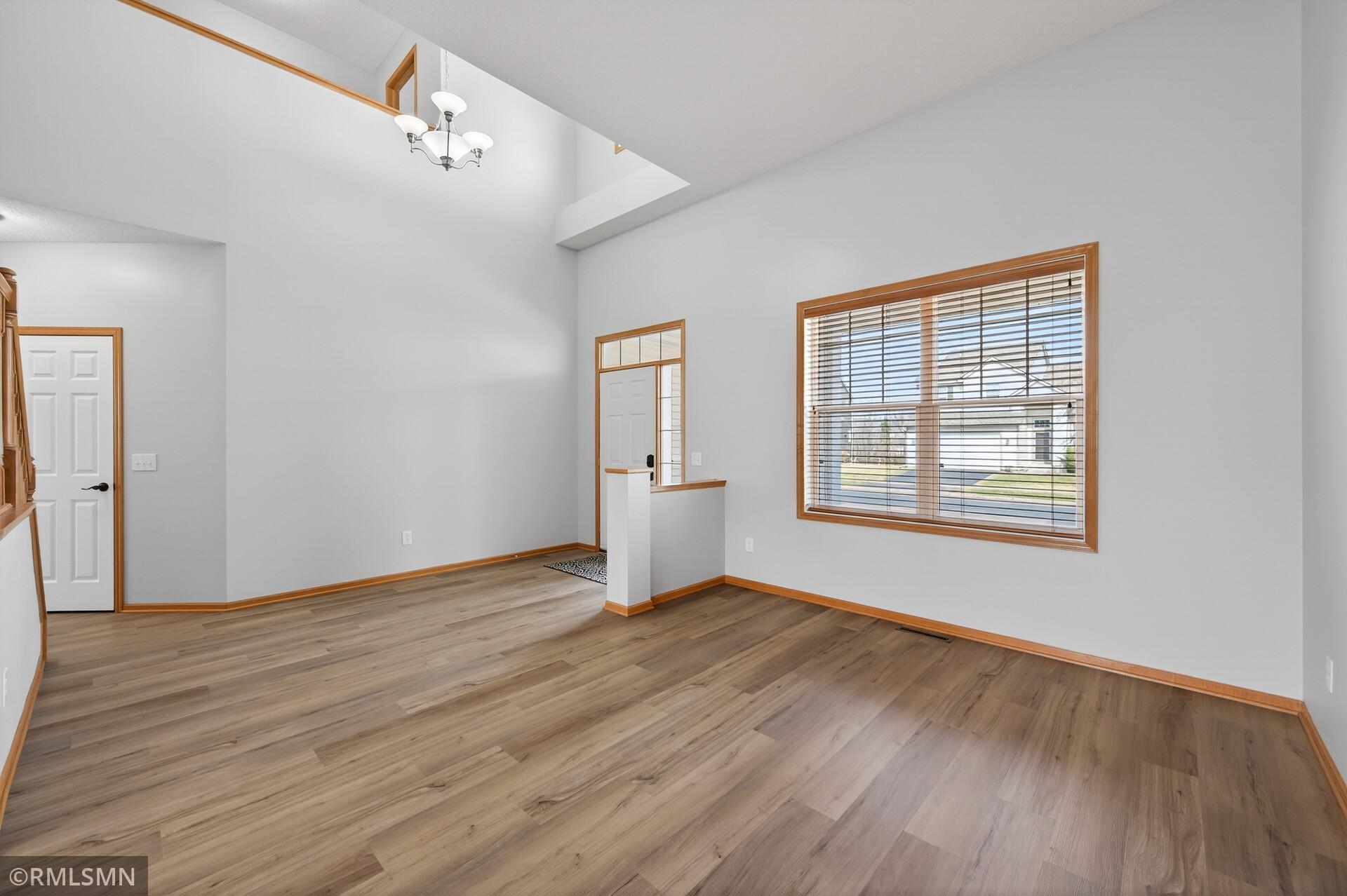 18017 68th Avenue North Maple Grove, MN 55311 - Photo 3 of 34