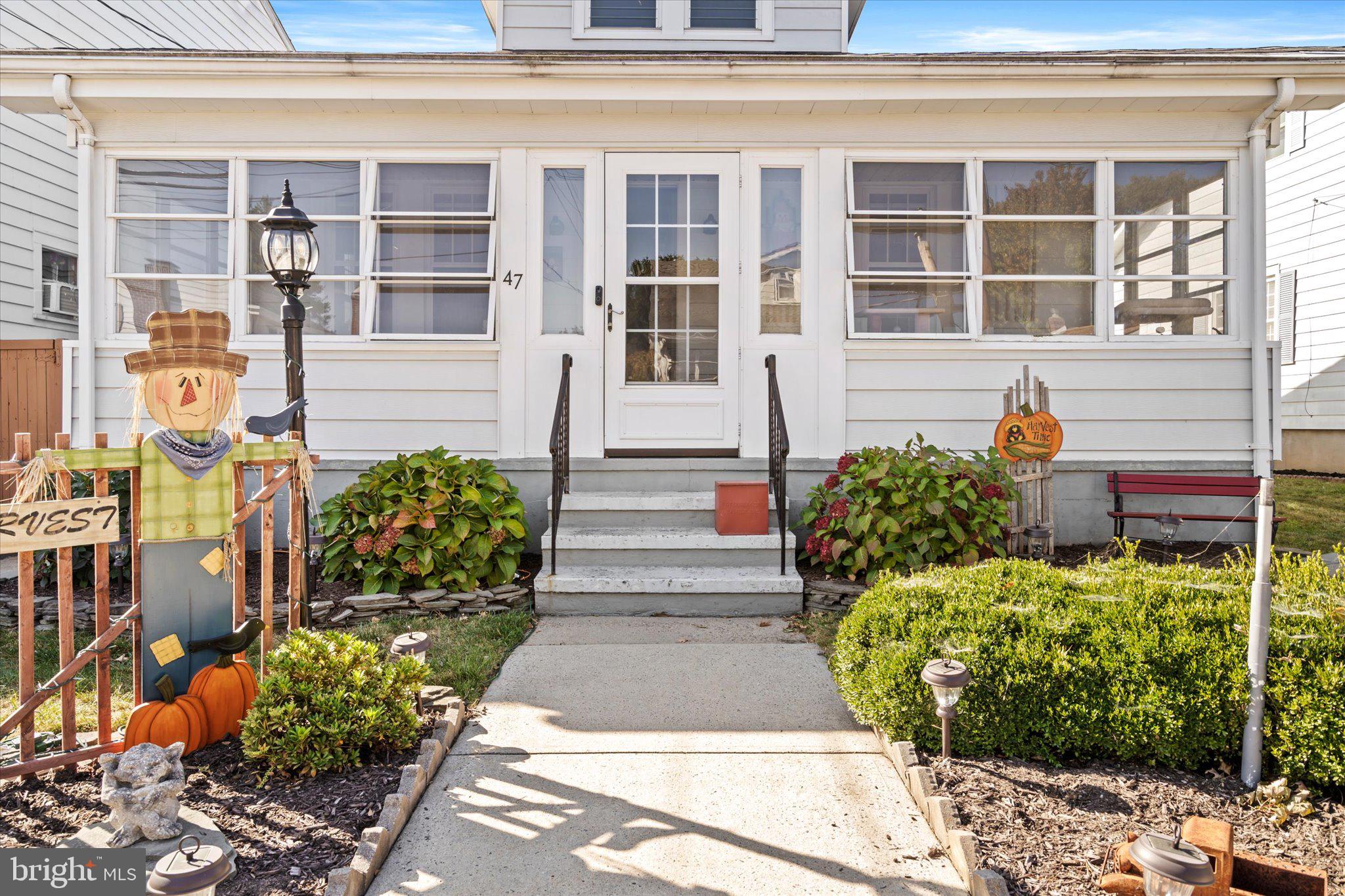 47 Vincent Avenue Hamilton, NJ 08619 - Photo 3 of 29