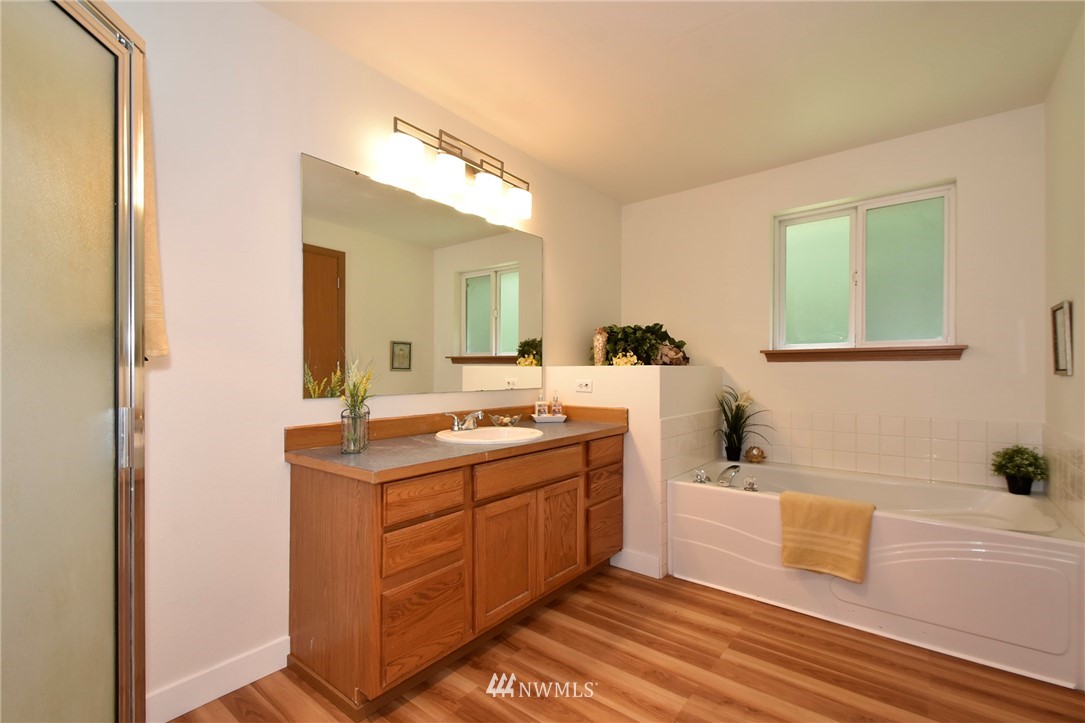 5628 East Agate Road Shelton, WA 98584 - Photo 13 of 25 Gallery Image 13