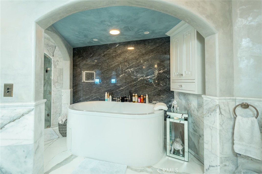 330 Kempton Road Glendale, CA 91202 - Photo 38 of 75 a room with water heater and white walls