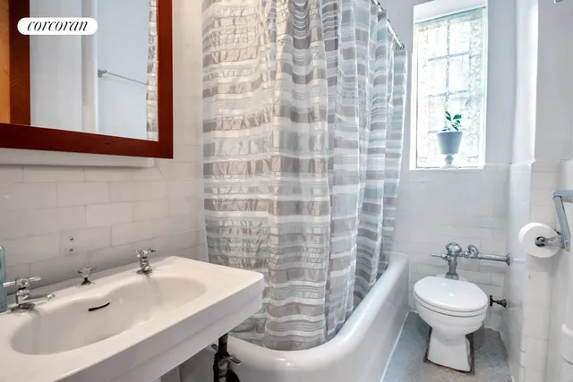 $475,000 | 116 Pinehurst Avenue, Unit G33 | Hudson Heights