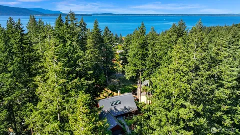 $1,400,000 | 624 Clark Road, Bellingham, WA 98225