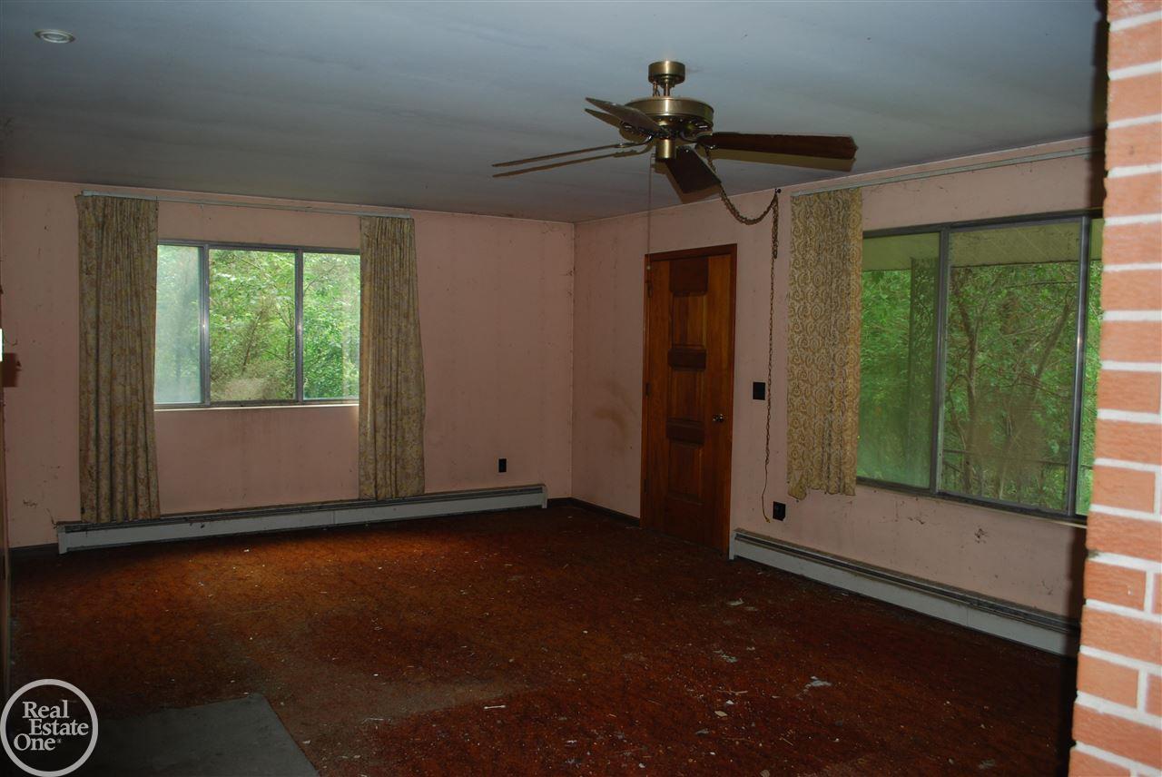 68286 Powell Road Washington, MI 48095 - Photo 9 of 33