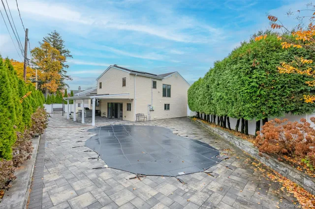 $1,699,000 | 709 Demott Court, Westbury, NY 11590