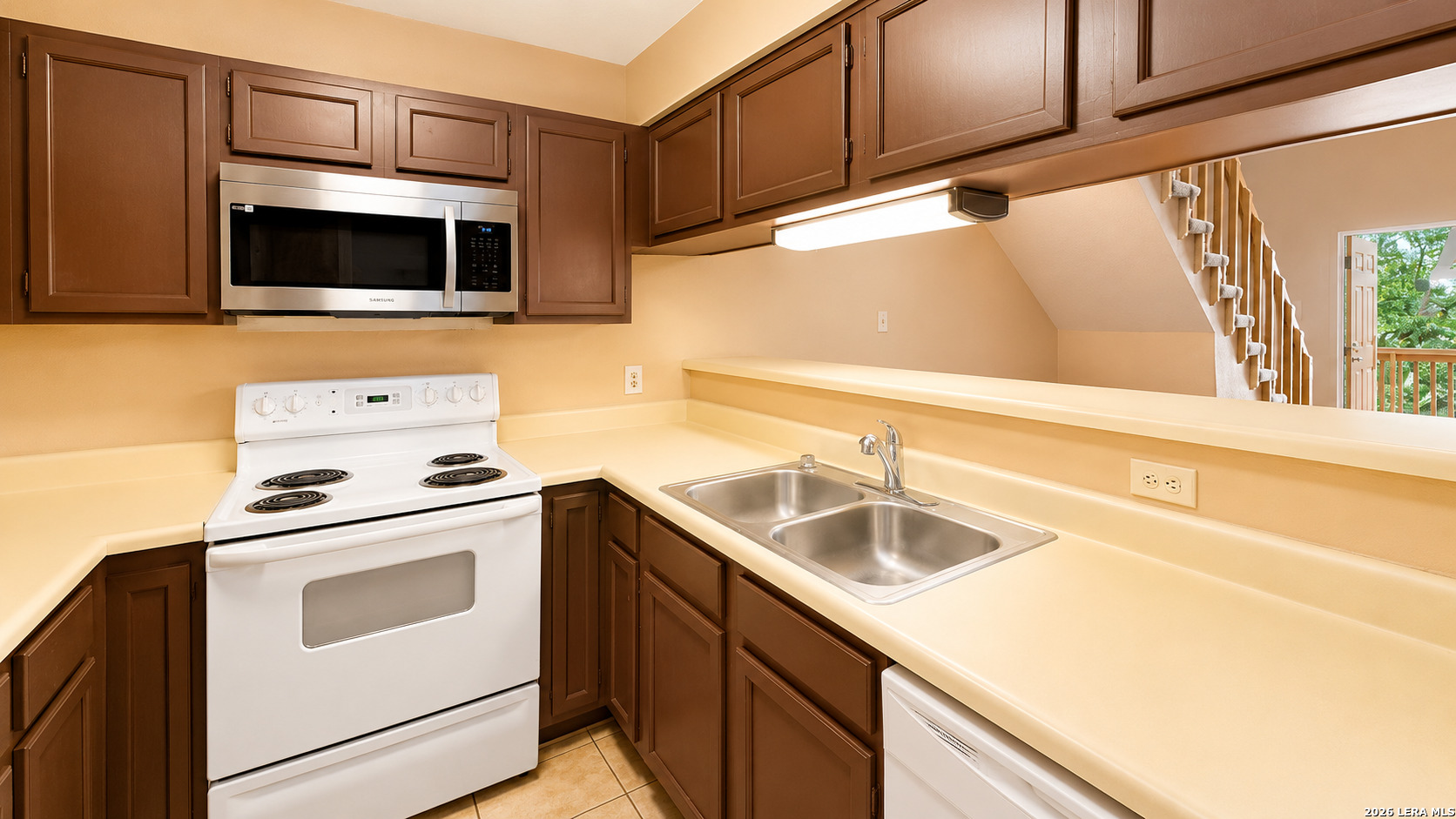 10527 Perrin Beitel Road, Unit D206 San Antonio, TX 78217 - Photo 5 of 14