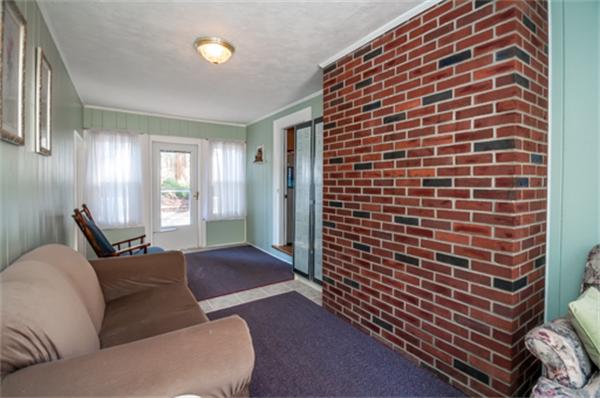 34 Rangeway Road Billerica, MA 01862 - Photo 5 of 30 a living room with furniture and a potted plant