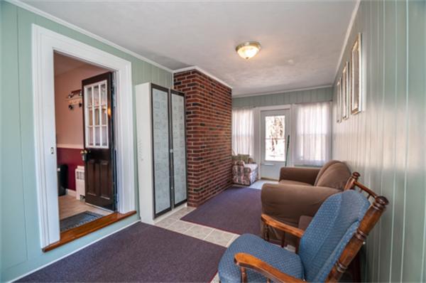34 Rangeway Road Billerica, MA 01862 - Photo 6 of 30 a living room with furniture and a window