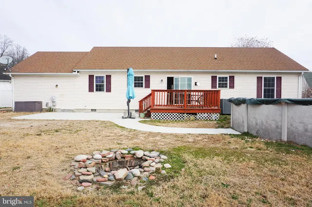 $344,900 | 310 Autumn Ridge Drive, Hebron, MD 21830