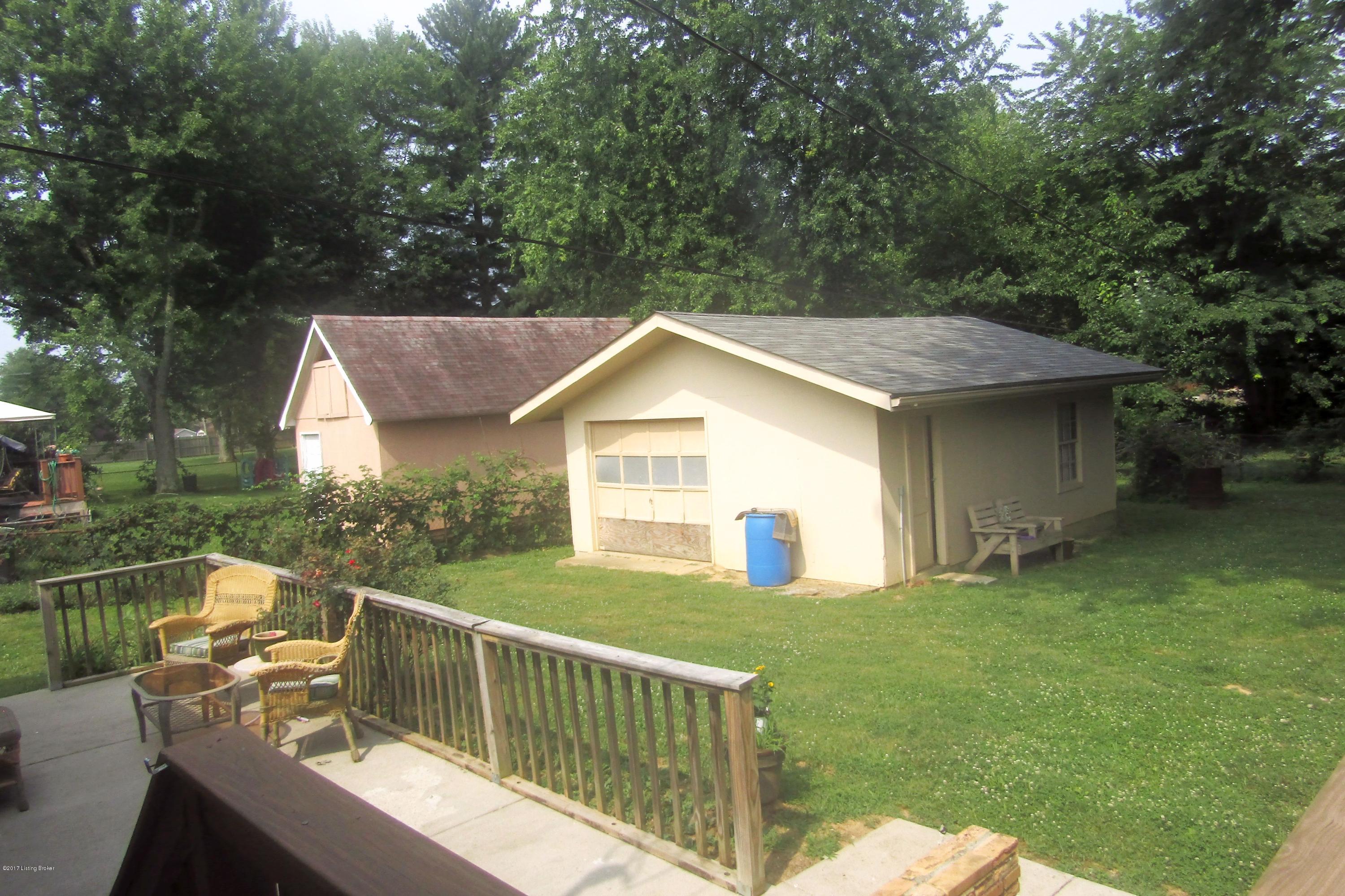 389 Stringer Lane Mount Washington, KY 40047 - Photo 24 of 24 Detached Garage