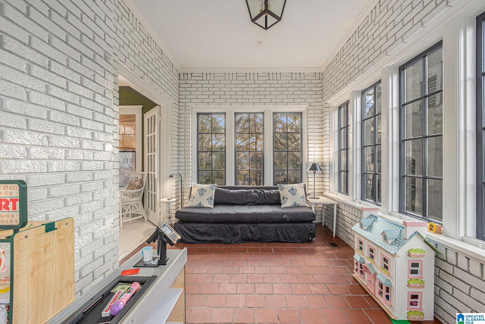 951 Conroy Road Birmingham, AL 35222 - Photo 7 of 35 Gallery Image 7