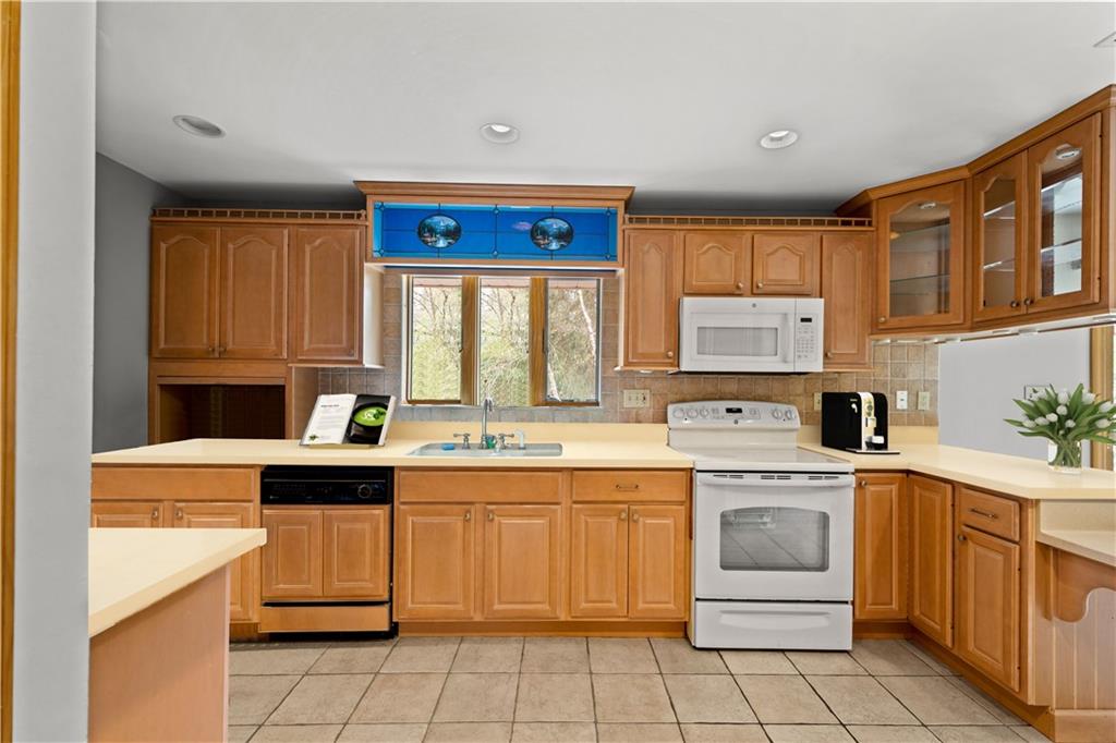 225 Orr Road Pittsburgh, PA 15241 - Photo 7 of 24 Gallery Image 7