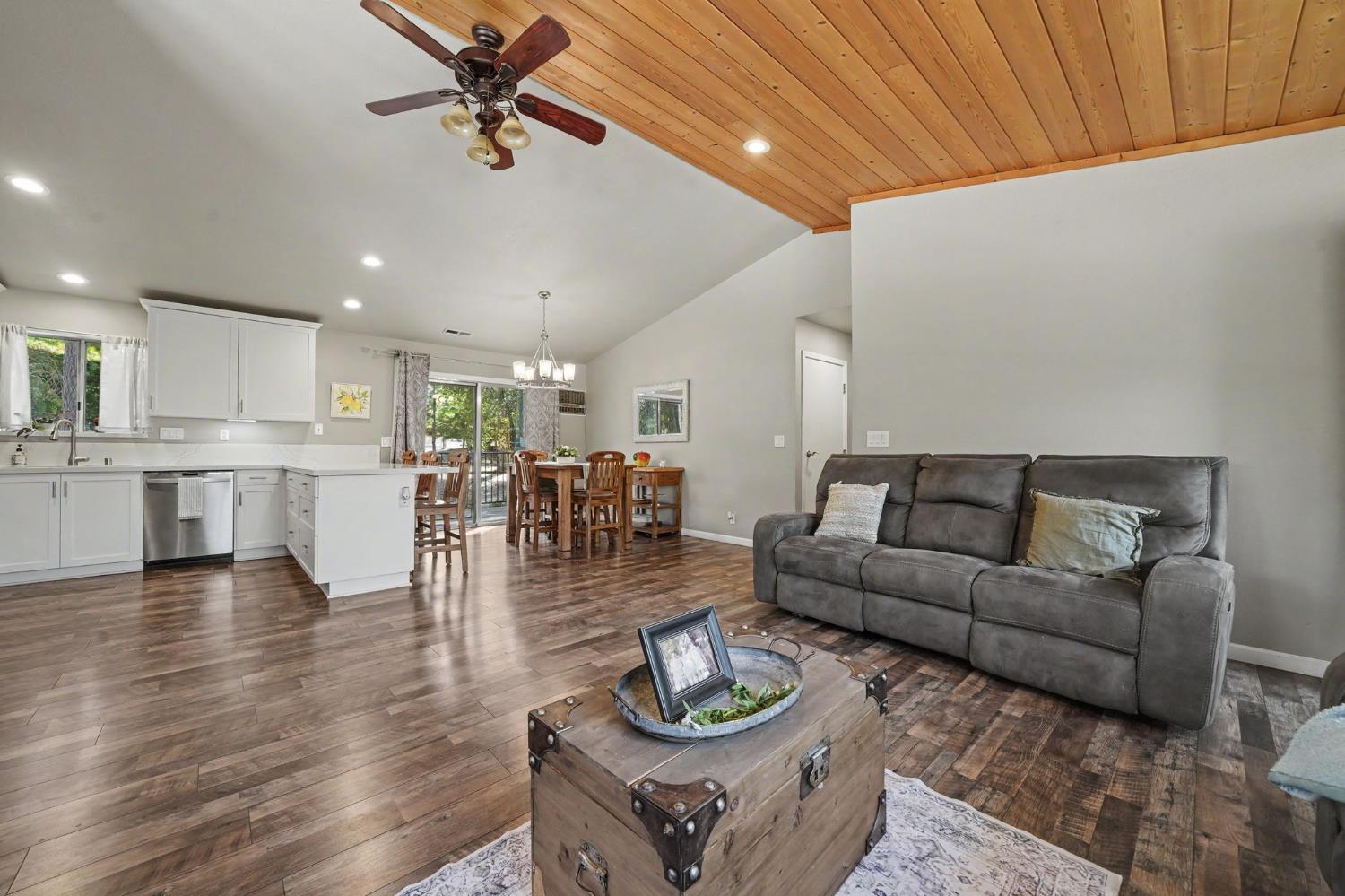 17000 Shake Ridge Road Sutter Creek, CA 95685 - Photo 5 of 61 Gallery Image 5