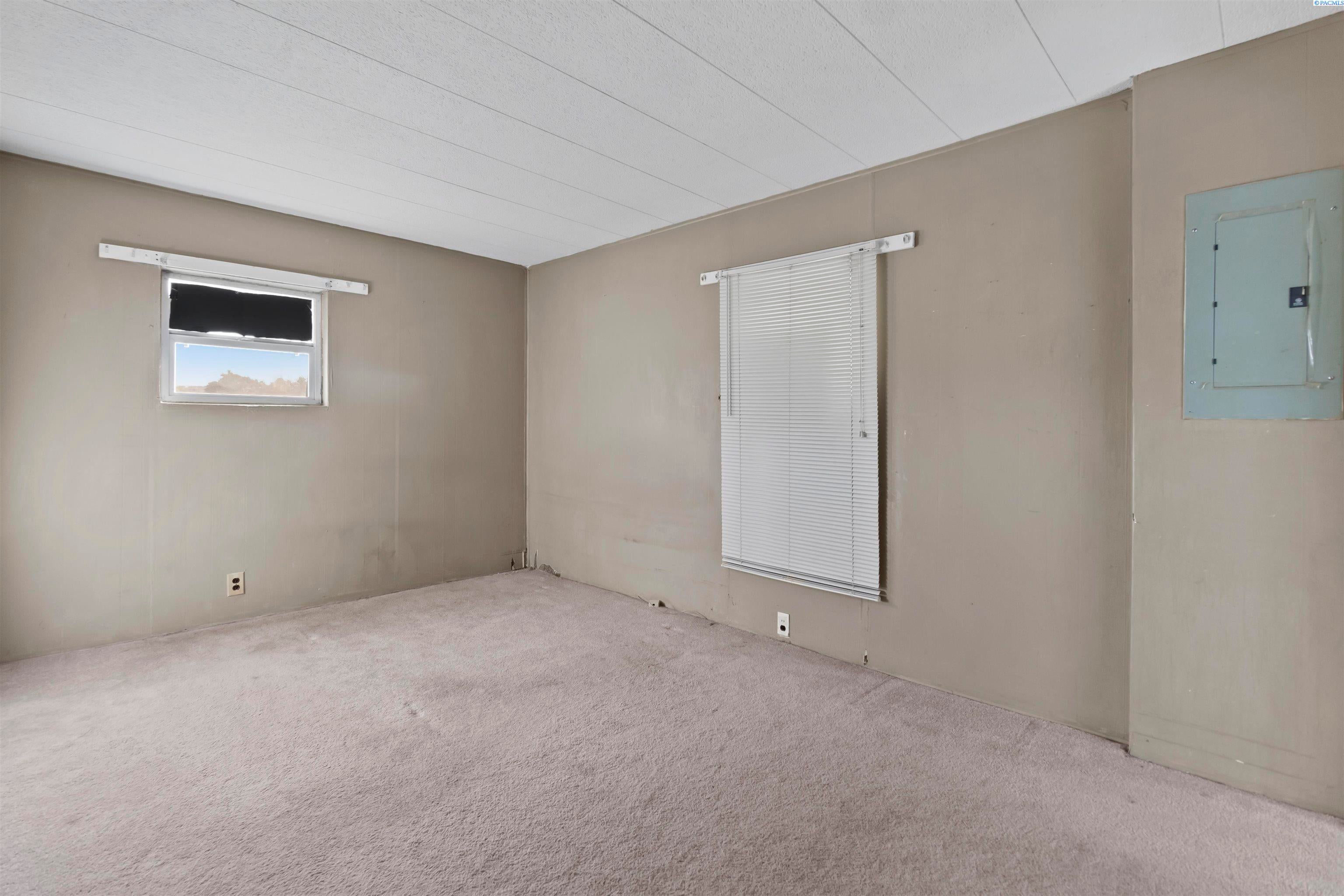 24804 South Dague Road Kennewick, WA 99337 - Photo 19 of 36 Gallery Image 19