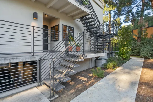 $1,648,000 | 1326 Hoover Street, Unit 2, Menlo Park, CA 94025