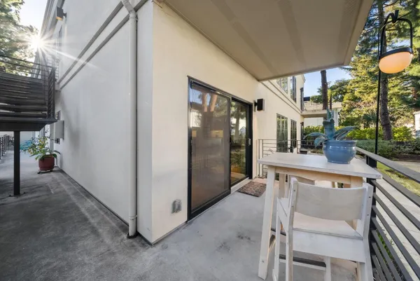 $1,648,000 | 1326 Hoover Street, Unit 2, Menlo Park, CA 94025