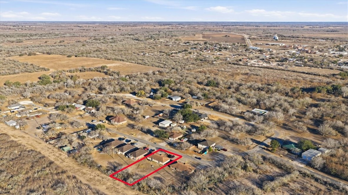 124 Kerry Drive, Unit 2 George West, TX 78022 - Photo 8 of 11