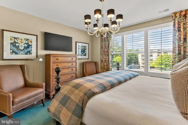 $765,000 | 2960 Vaden Drive, Unit 2103, Fairfax, VA 22031