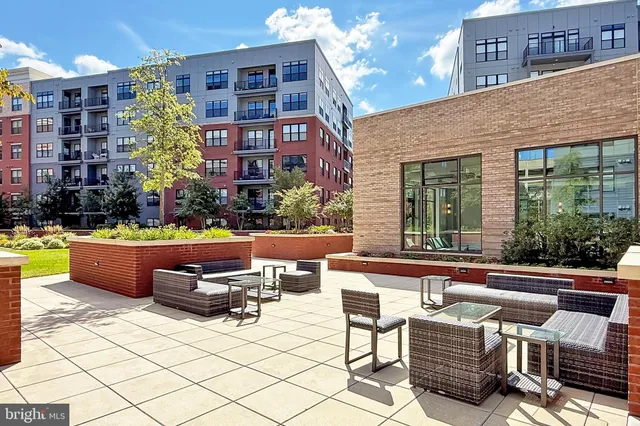 $765,000 | 2960 Vaden Drive, Unit 2103, Fairfax, VA 22031