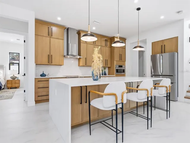 $1,999,000 | 2303 Loma Linda Street, Sarasota, FL 34239