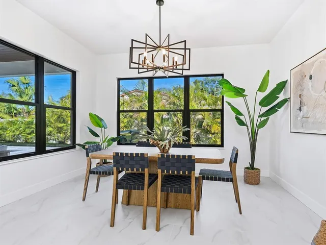 $1,999,000 | 2303 Loma Linda Street, Sarasota, FL 34239