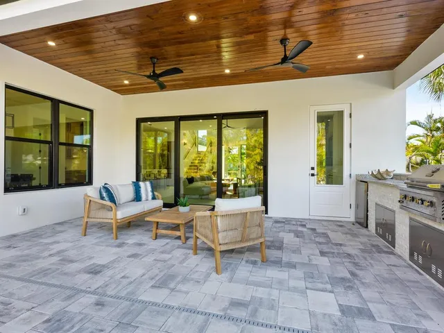 $1,999,000 | 2303 Loma Linda Street, Sarasota, FL 34239