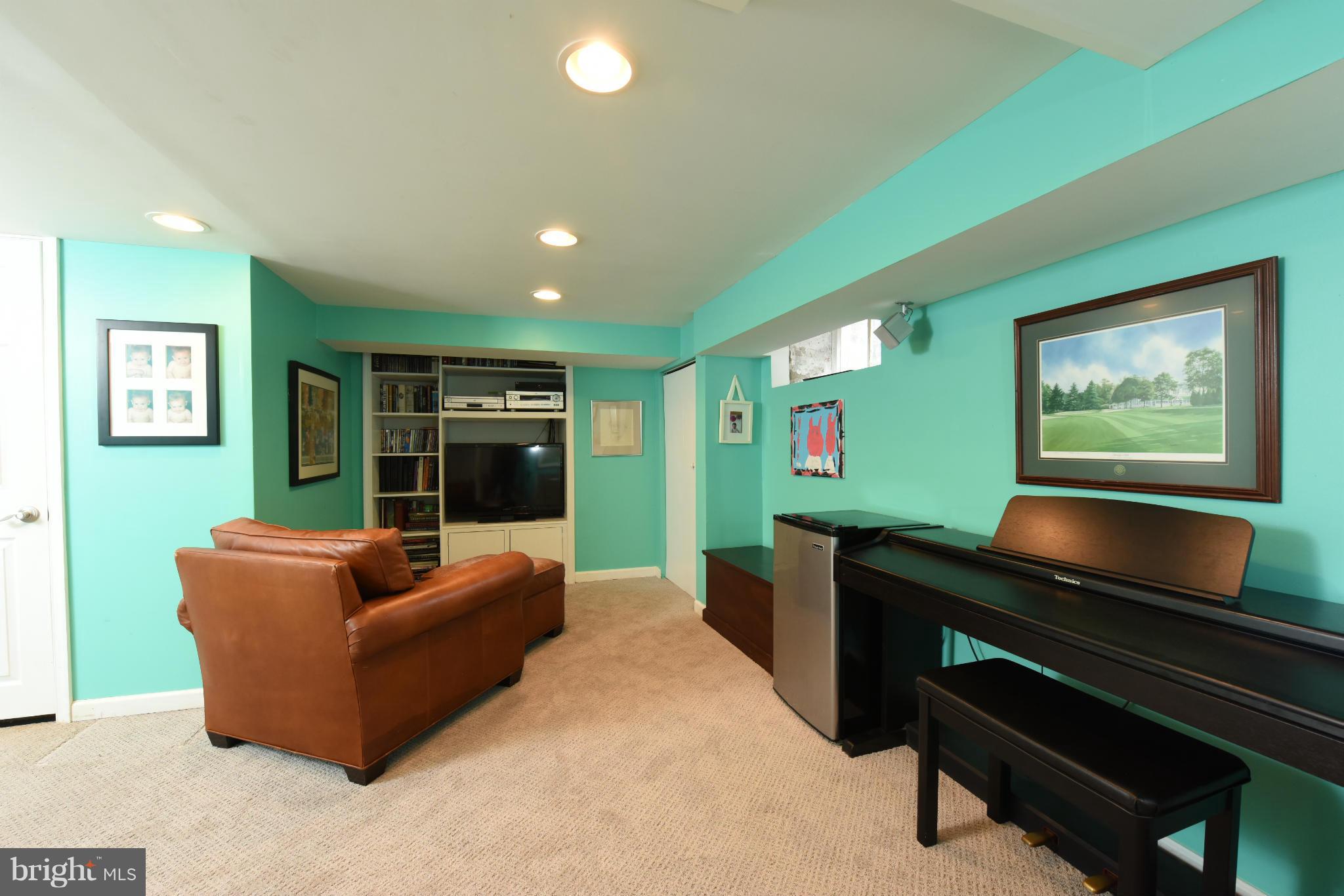 308 Wendover Road Baltimore, MD 21218 - Photo 14 of 30 Family Room on LL