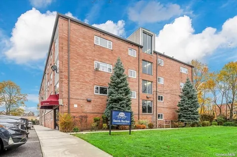 $225,000 | 222 Smith Street, Unit 2E, Freeport, NY 11520