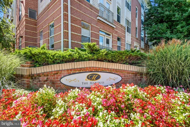 $2,050 | 9490 Virginia Center Boulevard, Unit 238, Vienna, VA 22181
