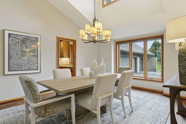 $1,695,000 | 5880 Boulder Bridge Lane, Shorewood, MN 55331