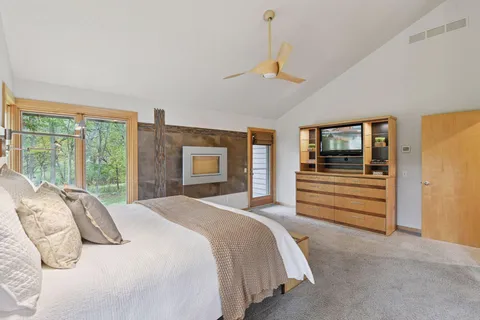 $1,695,000 | 5880 Boulder Bridge Lane, Excelsior, MN 55331