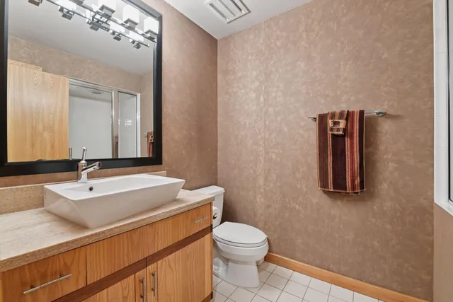 $1,695,000 | 5880 Boulder Bridge Lane, Shorewood, MN 55331