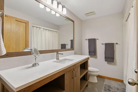 $1,695,000 | 5880 Boulder Bridge Lane, Excelsior, MN 55331