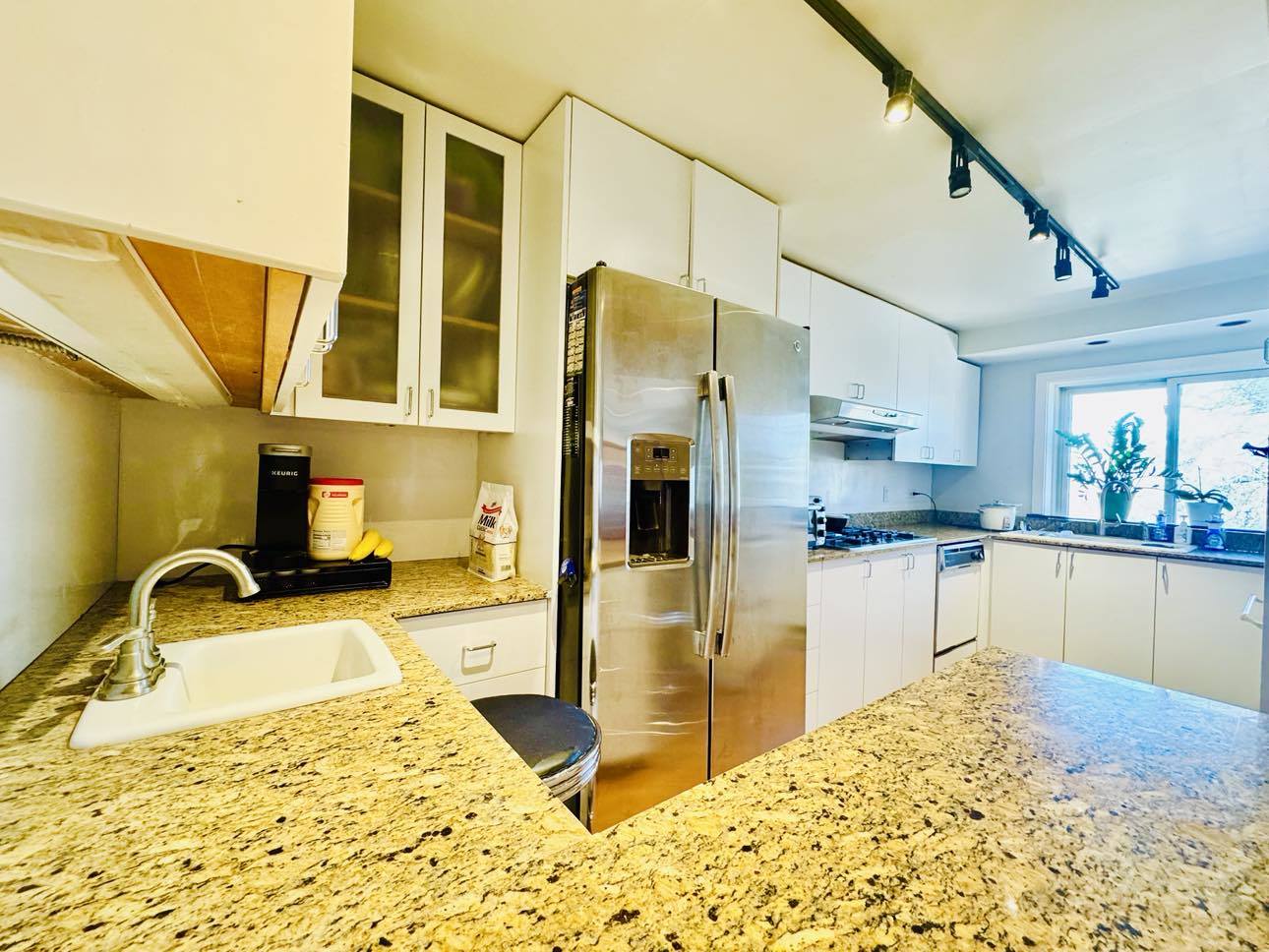 6500 North Ridge Boulevard, Unit 4D Chicago, IL 60626 - Photo 8 of 21 Gallery Image 8