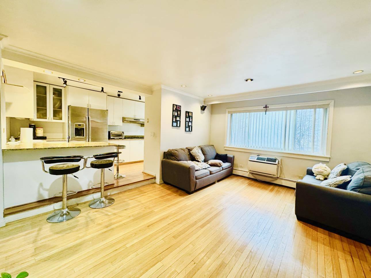6500 North Ridge Boulevard, Unit 4D Chicago, IL 60626 - Photo 9 of 21 Gallery Image 9