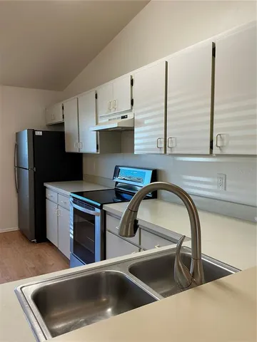 $2,750 | 5821 Taywood Drive, Tampa, FL 33624