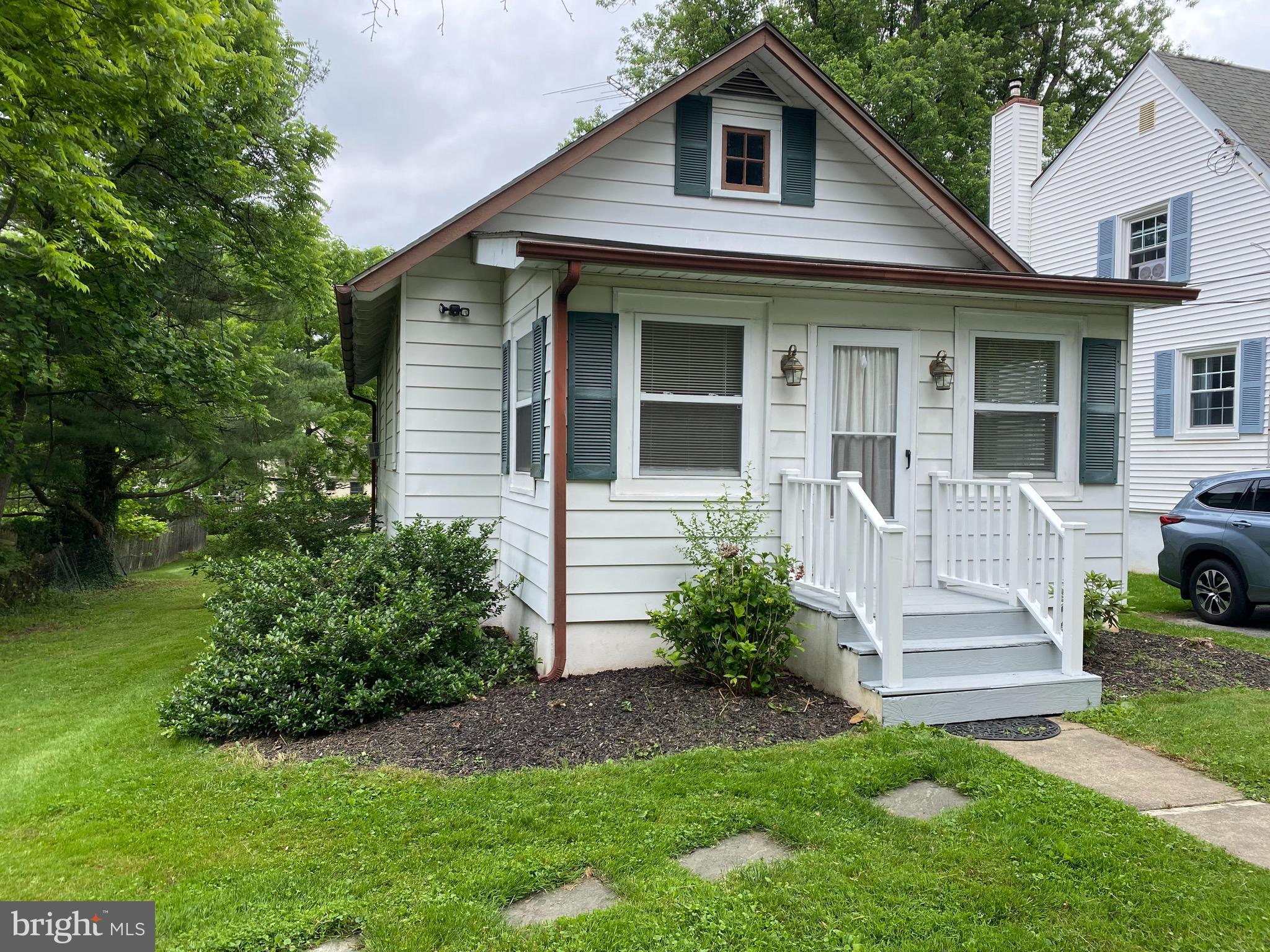 959 Radnor Road Wayne, PA 19087 - Photo 1 of 35 Charming cottage