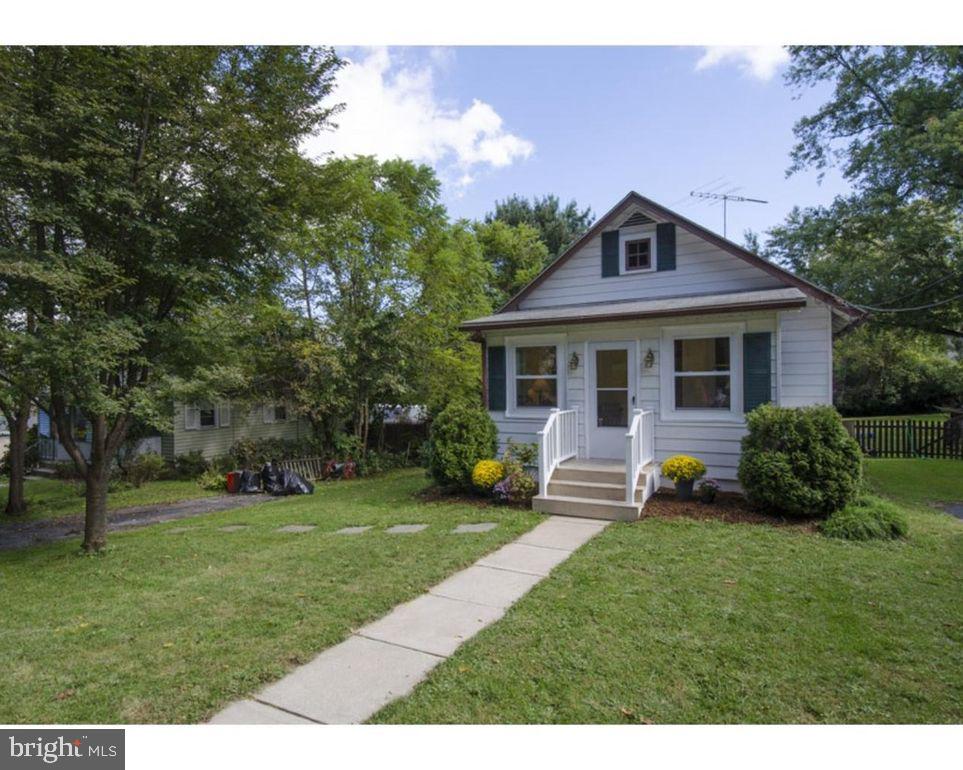 959 Radnor Road Wayne, PA 19087 - Photo 3 of 35