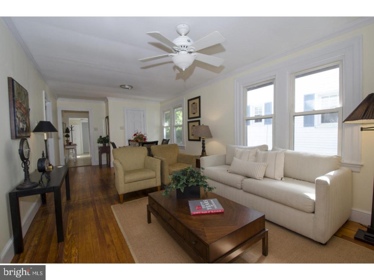 959 Radnor Road Wayne, PA 19087 - Photo 10 of 35 Living room / Dining room