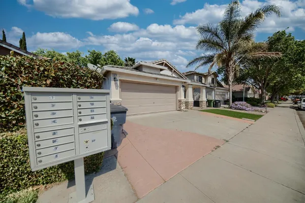 $565,000 | 471 Pombo Square Drive, Tracy, CA 95376