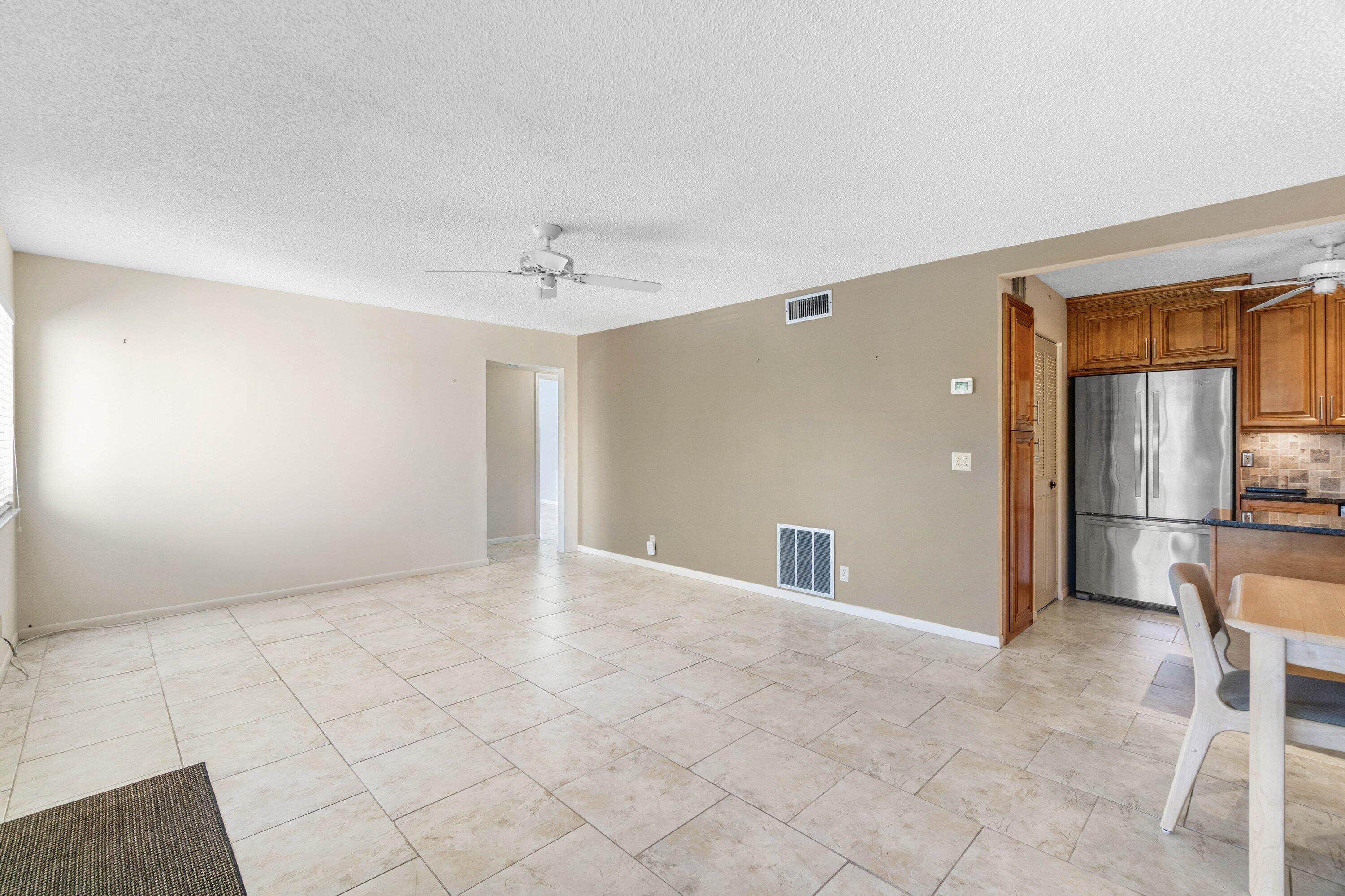 322 Pine Ridge Circle, Unit A2 Greenacres, FL 33463 - Photo 7 of 26