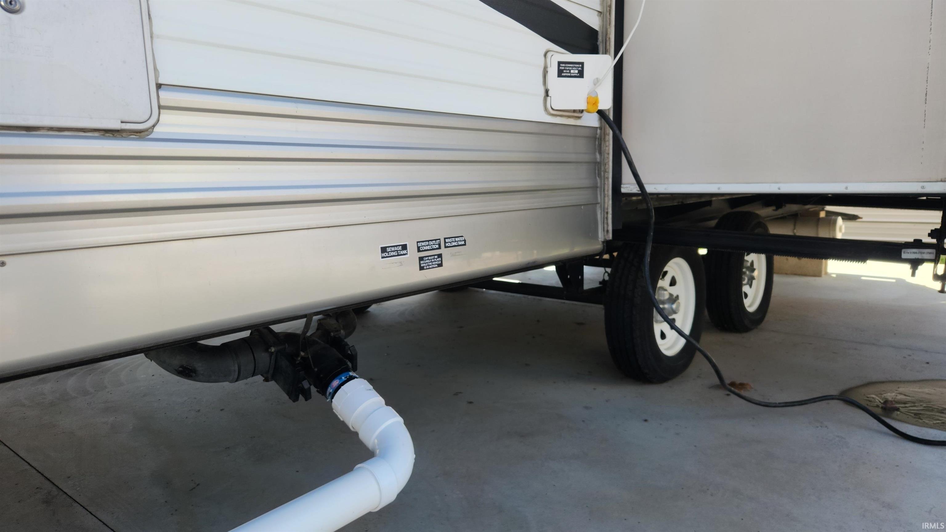 Betsy Ross Road Shipshewana, IN 46565 - Photo 15 of 21