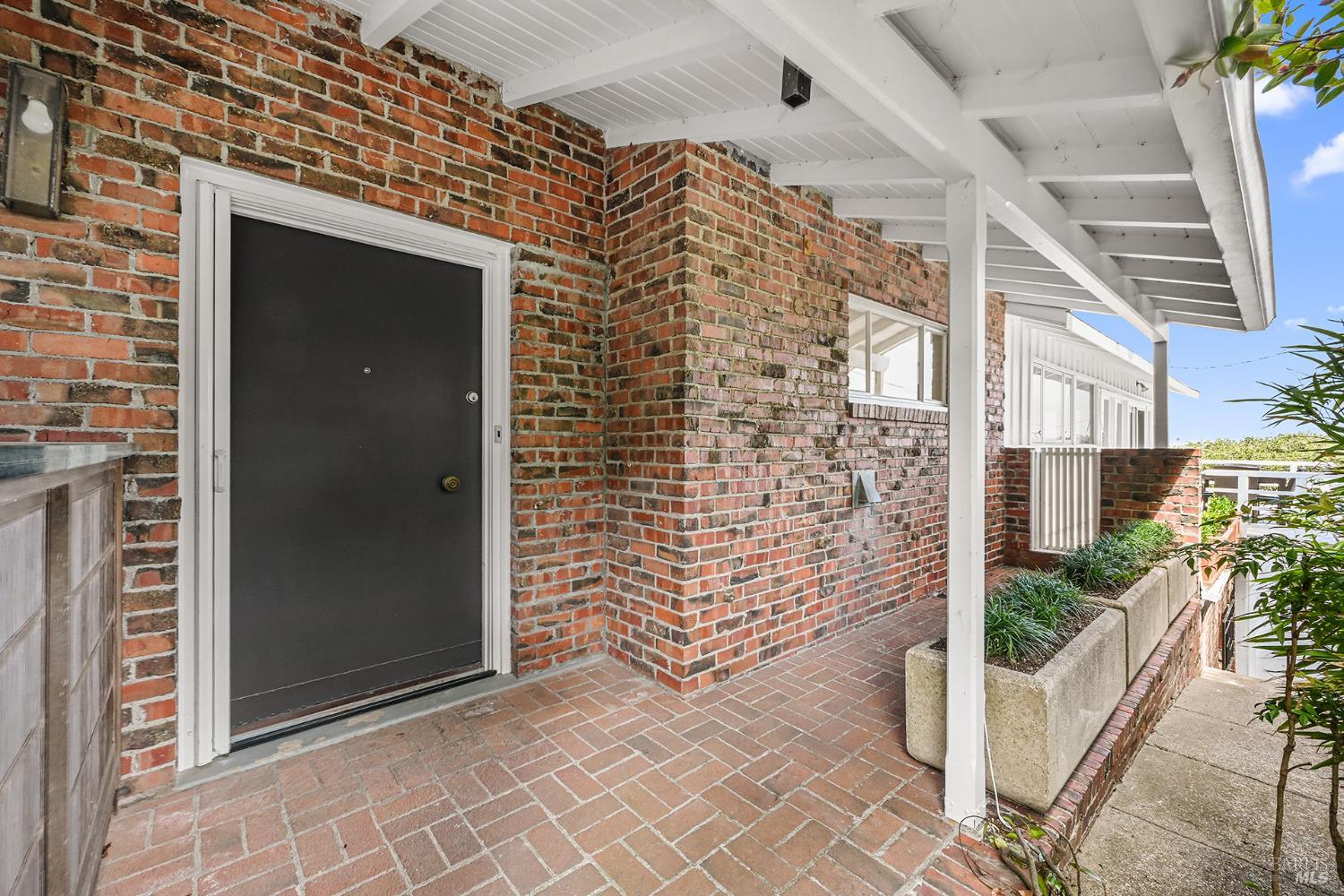 73 Cloud View Road Sausalito, CA 94965 - Photo 3 of 60